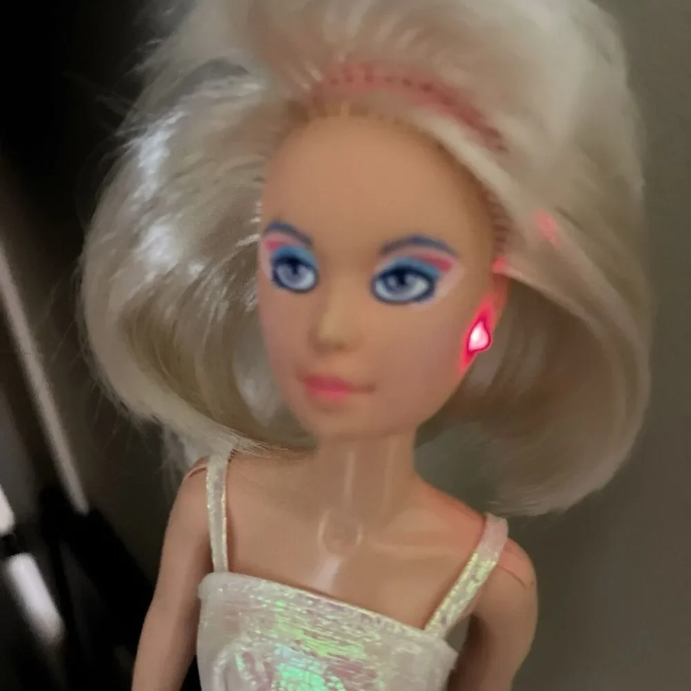 VTG 1985 Hasbro Jem and the Holograms Jerrica Doll  Blinking Light Up Earrings